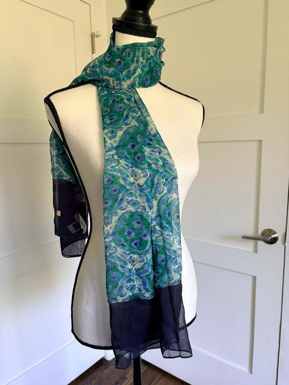 Liz Claiborne New York Blue & Green Peacock Pattern Semi-Sheer Rectangle Scarf